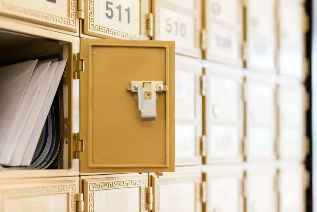 Mailbox rental service